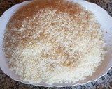 Foto del paso 3 de la receta: Paella con calamares alcachofas y langostinos  35