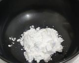 A picture of step 2 of Crispy potato roll.