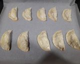 Foto del paso 3 de la receta: Empanadillas de carne, huevo y aceitunas