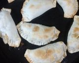 Foto del paso 5 de la receta: Empanadas de atún con tomate y queso