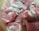 A picture of step 1 of Achar Gosht.