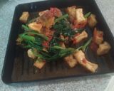 Foto langkah ke 5 dari resep Cah Kangkung Tahu Bumbu Terasi.