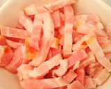 Foto del paso 1 de la receta: Quiche de tortellinis con bacon y calabacín