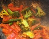 A picture of step 5 of Broccoli Fish Curry.