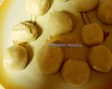 A picture of step 3 of Korean mochi donuts.