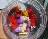 Foto langkah ke 2 dari resep 55. Ayam Woku Kemangi.