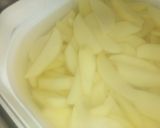 A picture of step 2 of Homemade chips.