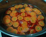 Foto langkah ke 4 dari resep Sayur Bening Bayam Wortel.