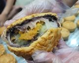 Hình bước làm 6 của món Bánh nướng mochi chà bông trứng muối