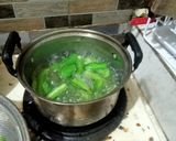 Foto langkah ke 2 dari resep Rujak Kangkung Tegal / Pecel Uleg Tegal.