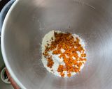 Une image de l'étape 4 de Pâte brisée aux abricots secs et crème fraîche.