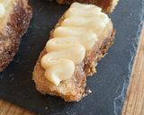 Foto del paso 10 de la receta: Torrijas de pan de focaccia de canela con ganache de chocolate blanco
