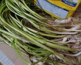 A picture of step 2 of Garlic Rice.