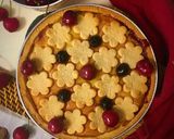 Foto del passaggio 6 della ricetta Crostata crema, ciliegie e amarene