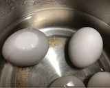 A picture of step 3 of Quick-Boiled Eggs in an Electric Kettle.