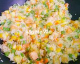 Hình bước làm 6 của món Cơm Chiên Chay Trái Thơm