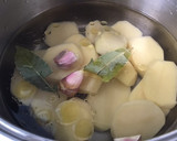 Foto del paso 1 de la receta: Merluza en ajada