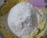 Foto langkah ke 2 dari resep Garlic Cheese Cookies 🌰🧀.