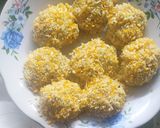 Foto langkah ke 3 dari resep Bola-bola pisang goreng isi coklat.