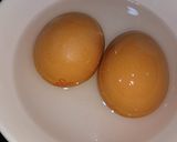 Hình bước làm 1 của món Trứng luộc - bắp cải luộc