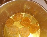 A picture of step 5 of Rice chakli.