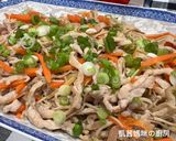 A picture of step 9 of Stir-Fried Fresh Vegetables and Pork.