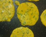 મેથી ગાર્લિક પુડલા બાઈટ (Methi Garlic Pudla Bite Recipe In Gujarati) રેસીપી સ્ટેપ3ફોટો