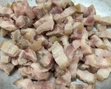 Hình bước làm 2 của món Thịt xào mắm ruốc