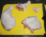 Foto del paso 1 de la receta: Estofado de trutros de pollo a la crema