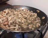 Foto del paso 2 de la receta: Arrollado vegetariano de hongos