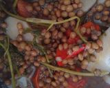 Foto del paso 1 de la receta: Hummus de lentejas, aceitunas negras y cilantro con Agua de Mar