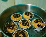 Foto langkah ke 4 dari resep Muffin Pisang Kukus.
