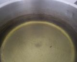Gambar langkah 5 resipi Daun Mulberi Masak Lemak Kuning Fiber Creme.