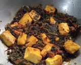A picture of step 8 of Chatpata Palak Paneer.