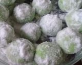 Foto langkah ke 5 dari resep Putri Salju Pandan Keju Lumeerr.