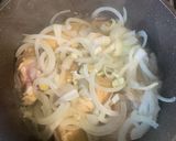 Фото кроку 3 до Жаркое из курицы с картофелем фри.