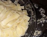 Foto del paso 1 de la receta: Tallarines con crema 🍜