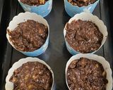 Foto langkah ke 4 dari resep Choco Banana Muffin.