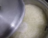 A picture of step 4 of Egg fried rice.