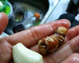 Foto langkah ke 2 dari resep Sup jamur kancing.