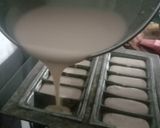 Foto langkah ke 4 dari resep Pukis coklat wijen.