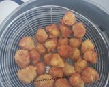 Foto langkah ke 3 dari resep REAL Tomato Soup with Chicken Ball Warisan Oma.