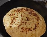 A picture of step 3 of Leftover dal paratha.