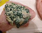 Foto del paso 3 de la receta: Pechugas rellenas con ricota, espinaca y champignones