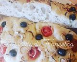 Foto del passaggio 4 della ricetta Focaccia veloce - soffice e molto alveolata