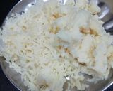 A picture of step 2 of Poha Potato balls.