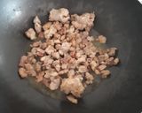 Foto del passaggio 1 della ricetta Gnocchi con salsiccia speck parmigiano