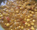 A picture of step 5 of Chole Masala.