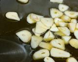 Foto del paso 2 de la receta: Salteado de acelgas y calabaza con curry