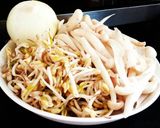 Hình bước làm 6 của món Nước lẩu kimchi với rau củ mài (siêu dễ)